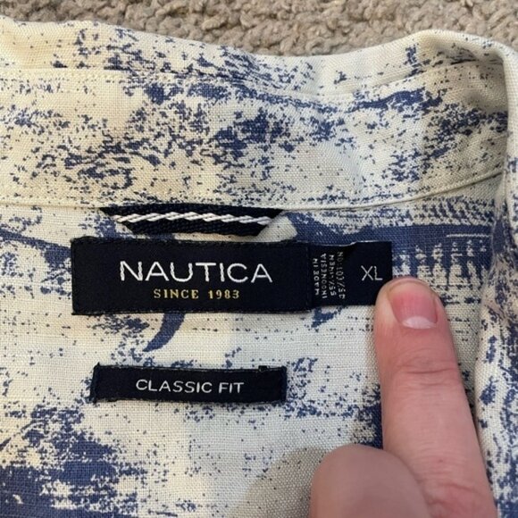 Nautica Classic Fit Blue Ocean Fish Short Sleeve Button Down Shirt- Size XL - Picture 5 of 10